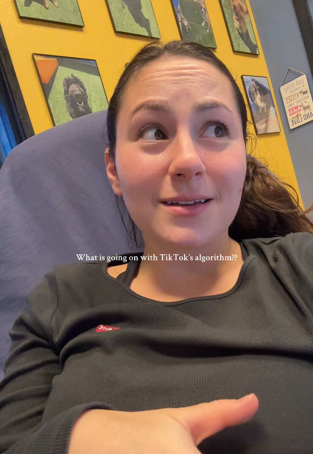 Okay what is going on?!! Why are my views in the 🗑️ 🗑️ can right now?? #tiktokviews #algoritmotiktok #group7 