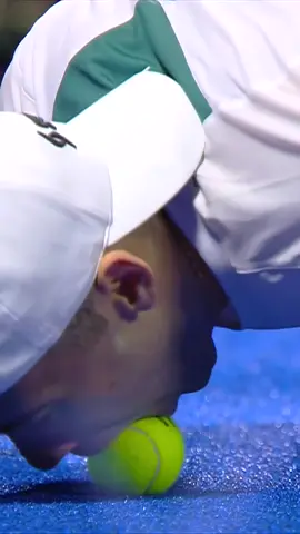 A peculiar way to lift the ball 👀😅 #beINSPORTS #PadelVibes