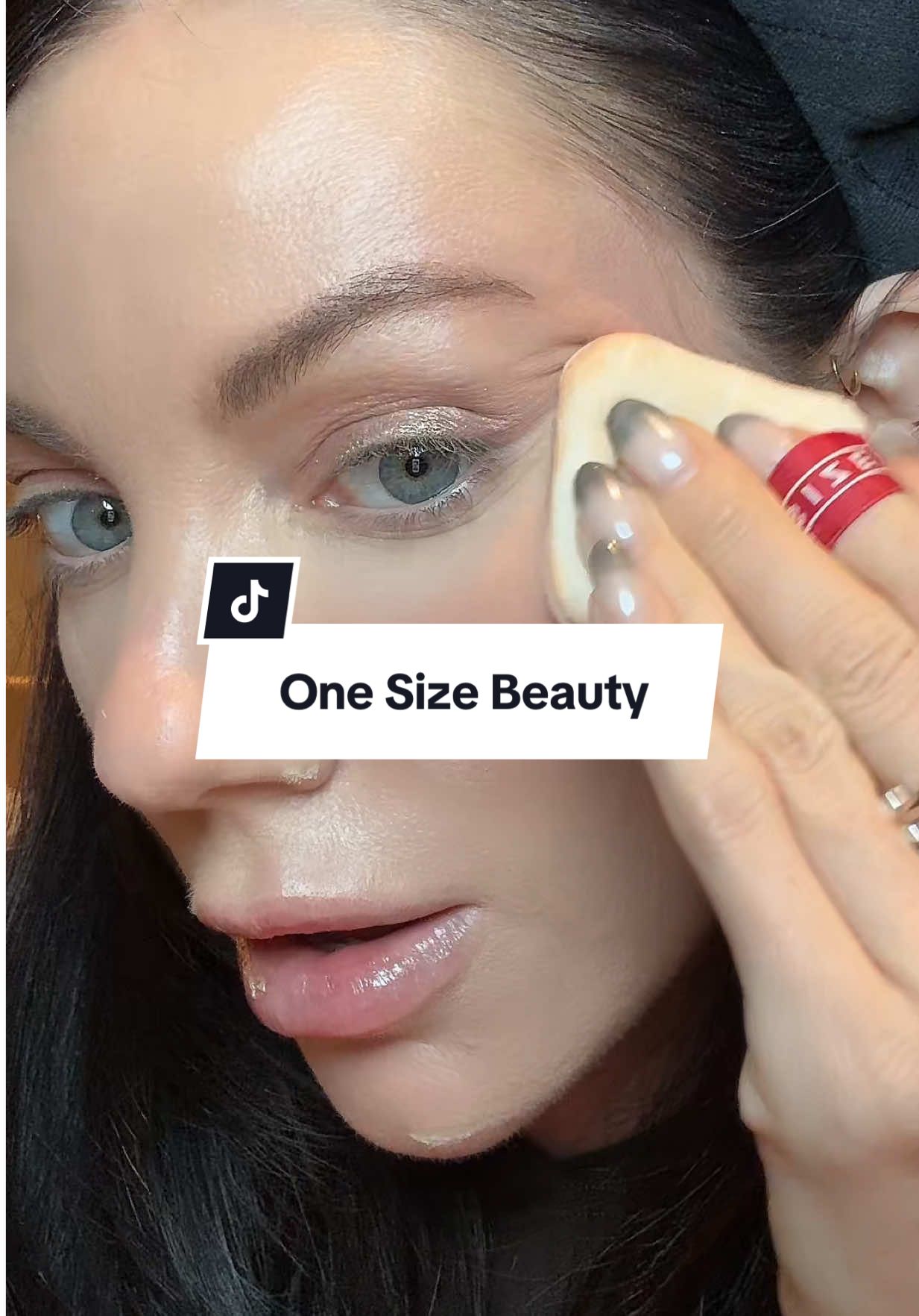 I’ve just never found anything else like it. #onesizebeauty #settingpowder #giftsforher #makeup #tiktokshopblackfriday 