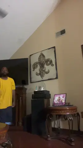 I feel Birdman he don’t know nothing but FAN😂😂😂😂 #comedy #funnyguy #fyp 