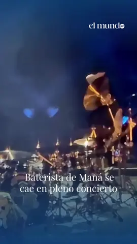Alex González baterista de @Maná sufrió una caída en pleno concierto en su visita a Dallas Texas, quien en segundos se puso de pie y continuó con el show. #ElMundoMX #manámusic #conciertos 