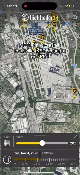 Plane crash in louisville(KSDF). It’s was a MD11 going to honolulu (PHNL), departing so it was full of fuel. this means that the plane was completely engulfed in flames. #aviation #louisville #planecrash #md11 #ksdf 
