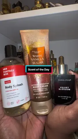 Scent combo of the Day!  @Her Fantasy Box Body Splash body oil in Yummy  @Bath & Body Works Warm Vanilla Sugar Body Cream  @SAND + FOG Velvet Blossom Perfume Oil #scentoftheday #fragrance #sandandfog #scent #scents 