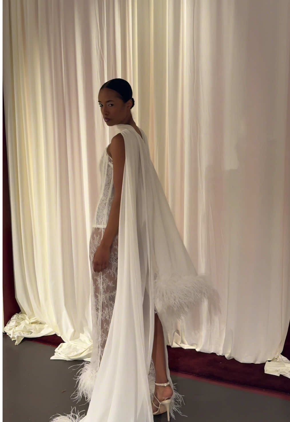 not us drinking champagne on the job lol (don’t worry, the designer gave it to us) 🫶🏽 #model #nyclife 