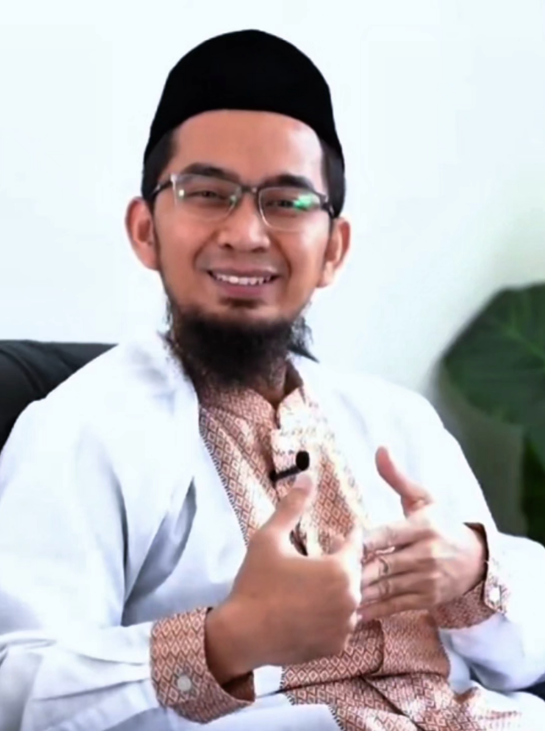 Hijrah ke jalan yg benar #hijrah #ceramahpendek #ceramahislam #ustadzadihidayat #fyp 