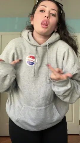 It’s ballot o’clock everyone!!! #vote #ballot #pokerface #dance #fyp 