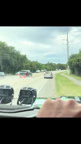 We got the Rhino Jeep caught in the middle of a high speed chase! I never would have expected this in the Florida keys! #rhinousa #keywest #cops #wild #florida 