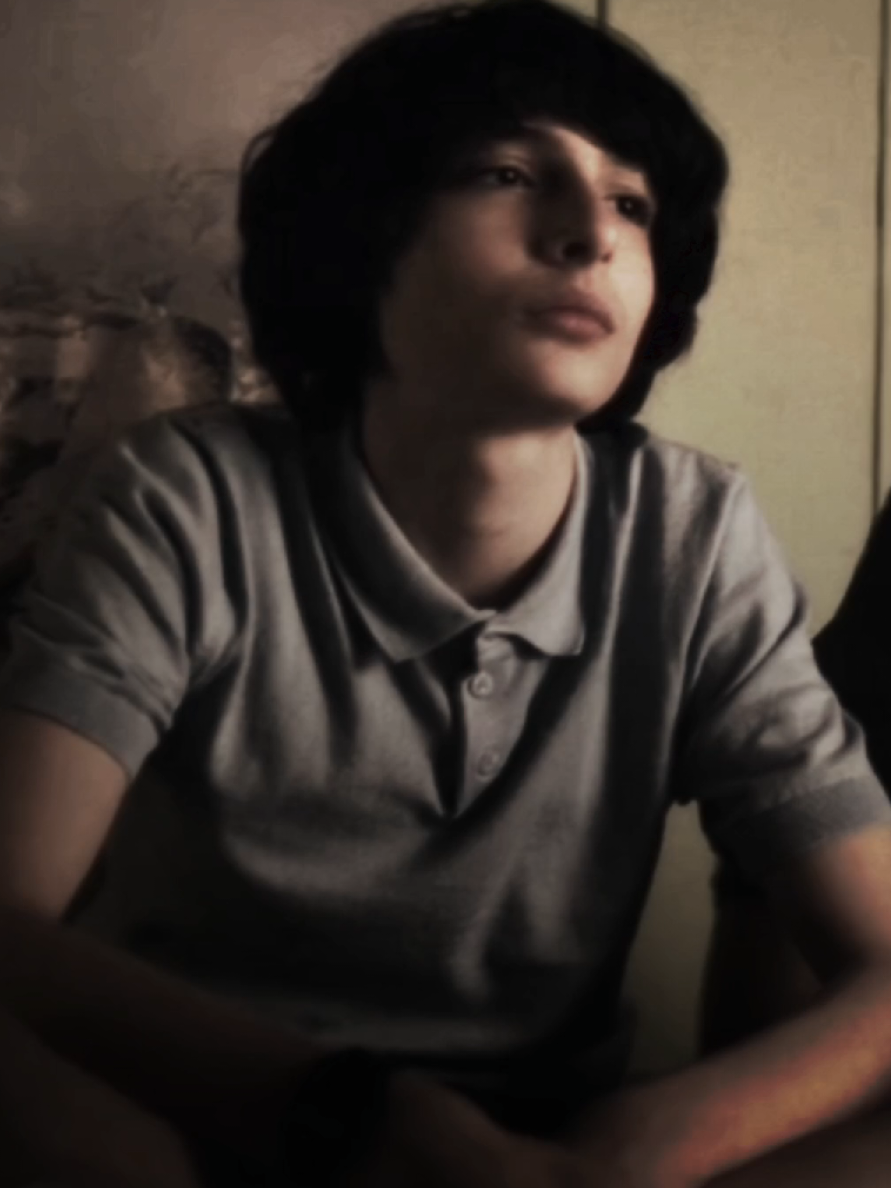 what's wrong?🤓 #strangerthings #mikewheeler #finnwolfhard #fypシ #fyp 