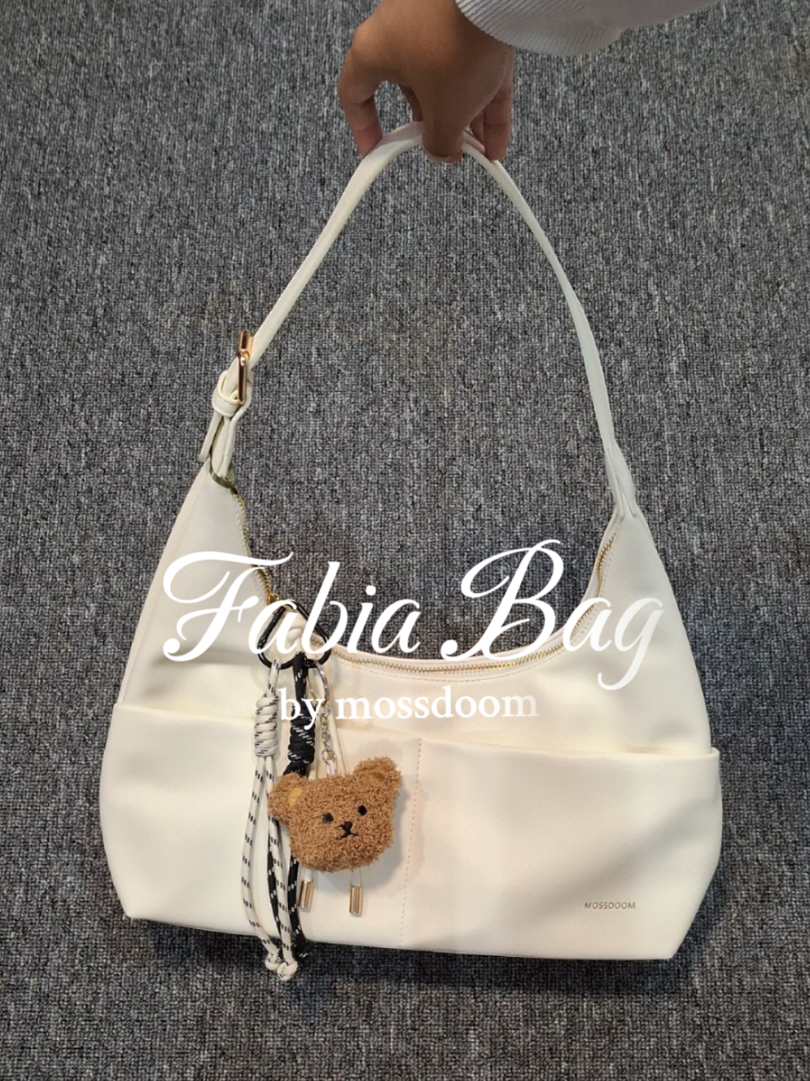 fabia bag by @mossdoom.indonesia  udah launching!! yang udah nanyain dari kemarin langsung cuss order yaa!! #mossdoom #mossdoombag #fabiabag 