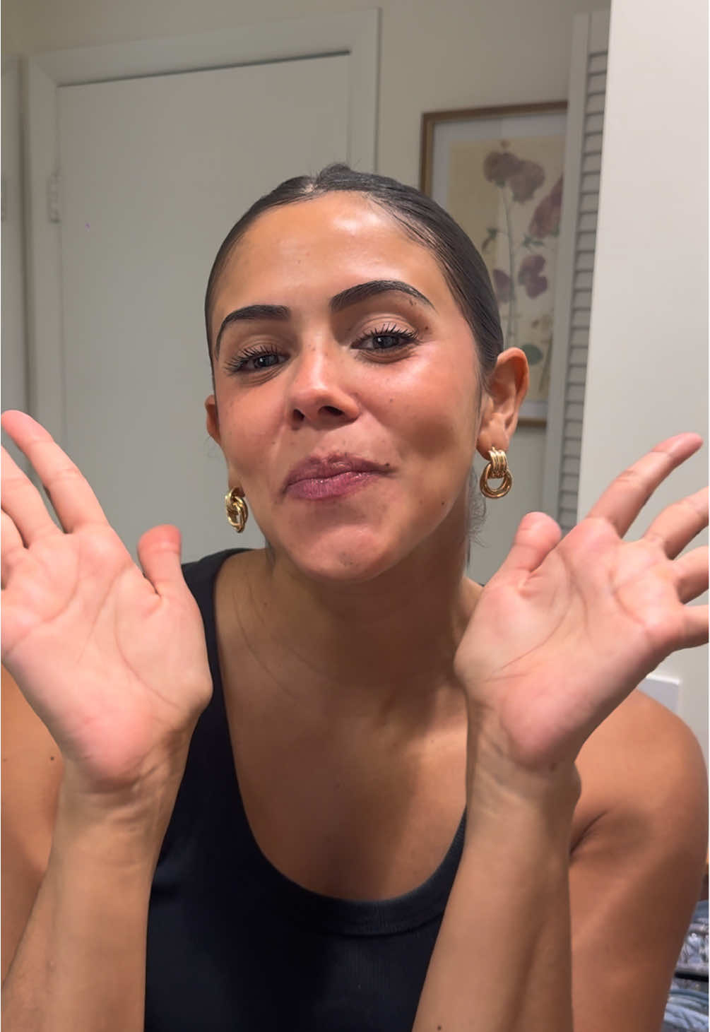 Chatty GRWM🖤  Makeup Details:  Face serum @@Truly Beauty Moisturizer @@CeraVe Concealer @@Haus Labs Lip plump @@TULA skincare Blush @@Huda Beauty Eyebrows @@COVERGIRL Mascara @@loréal paris usa Setting spray @@L’Oréal Paris ##grwm##MakeupRoutine##makeuptutorial##makeup##chattygrwm