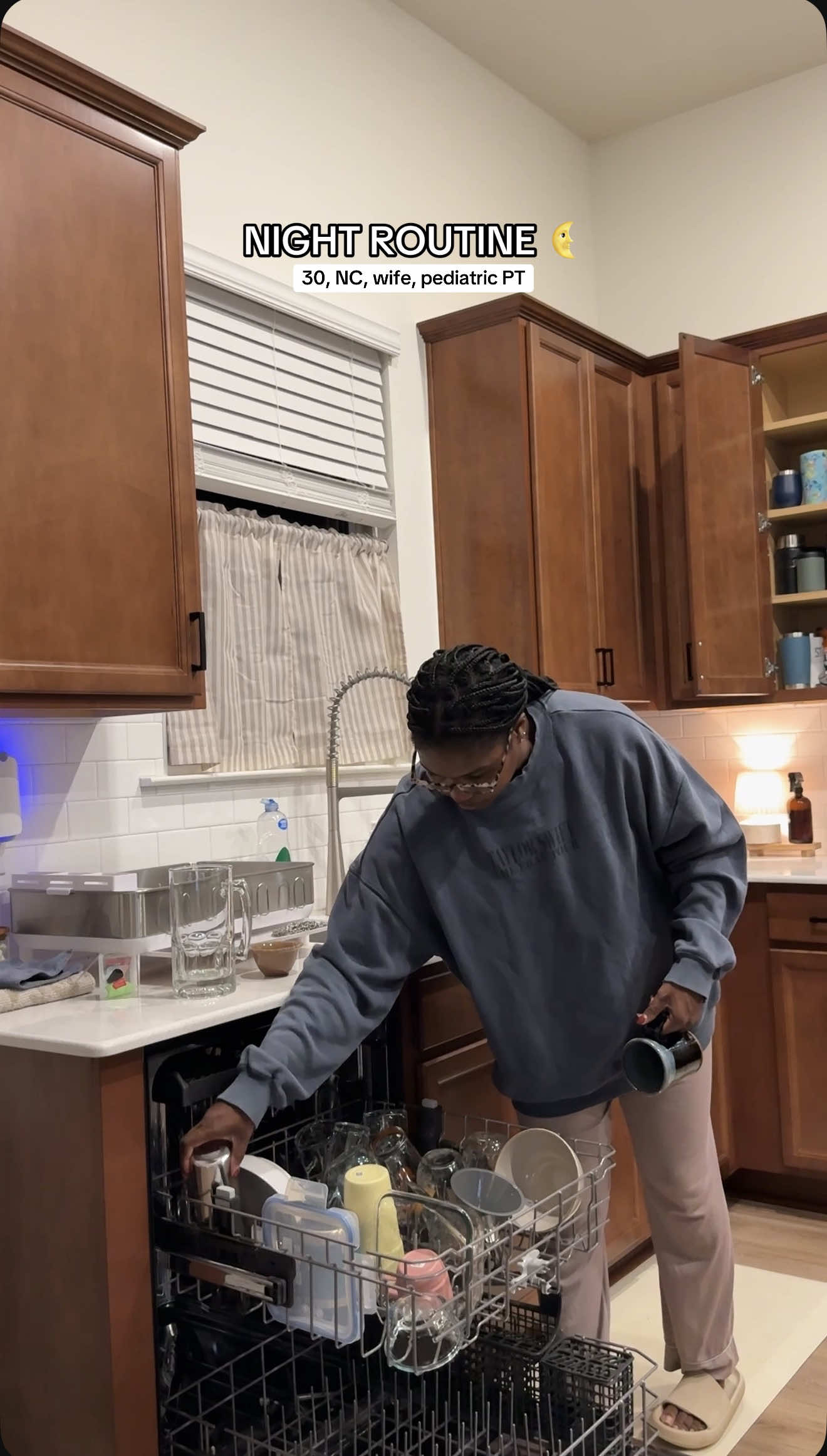 Daylight Savings is kicking my taillllll 😭 had to pull out the comfort show (Bob’s Burgers!!!) to bring the vibes up 🍔 #nightroutine #physicaltherapist #physicaltherapy #nightinmylife #Vlog 