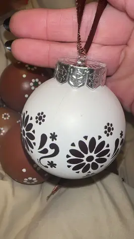 Mexican Christmas tree ornaments are here on the TikTok shop! @GaihQEUFHome #tiktokshopblackfriday #tiktokshopcybermonday #christmasdecor #mexican 