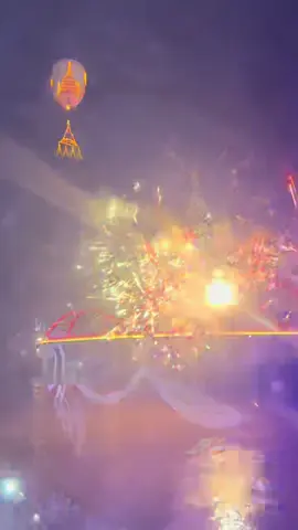 လှလိုက်တာ🥹#Pathein #ပုသိမ်တန်ဆောင်တိုင်ပွဲတော် 