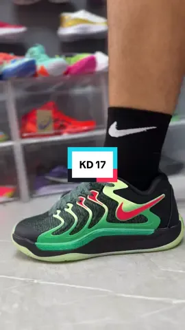 KEVIN DURANT 17 💚🏀 #basketball #cali #sneakers 