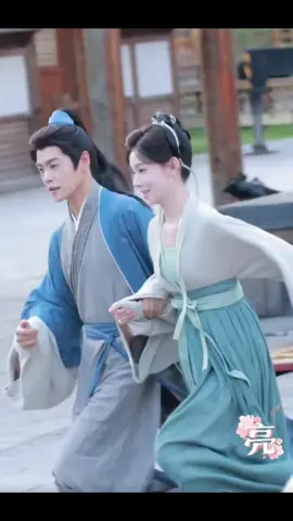 2 mẻ quay phim bị lỗi rồi đổ lỗi cho nhau 🤣