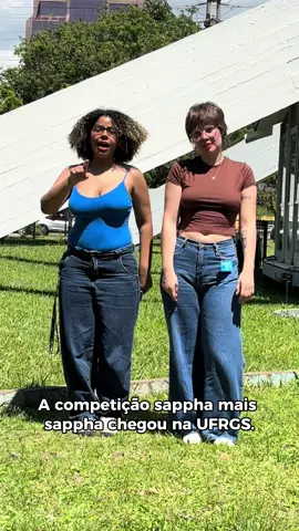 A Twin-sz apresenta à UFRGS a nova sensação das competições universitárias: a Competição da Sappha mais Sappha! Nosso objetivo é dar visibilidade à comunidade lésbica local de maneira celebratória e divertida. Tolerância zero! Reiteramos que nenhum tipo de discriminação, assédio ou comportamento inadequado será aceito neste evento. Participantes que desrespeitarem as regras serão, portanto, removidas/os da competição. Venha descobrir e torcer: Quem será a sappha mais sappha da UFRGS? Inscrições no link nos comentários  🗓️ 11 de novembro, terça-feira, às 13h. 📍Pátio do Planetário da UFRGS - Rua Ramiro Barcelos, n° 2777.  #ufrgs #competicao #lesbica #performatica 