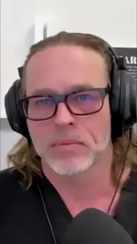 Feeling overwhelmed? Stressing makes it worse. Lean in: What can you handle *today*? Nourish yourself with self-respect. #SelfCare #MentalHealth #WellnessTips #HealthyBoundaries