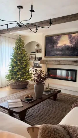 It’s time to upgrade to trees that don’t require fluffing! She’s a favorite in our home! #christmas #homedecor #christmasdecor #christmas2025 #interiordesign @Lowe’s 