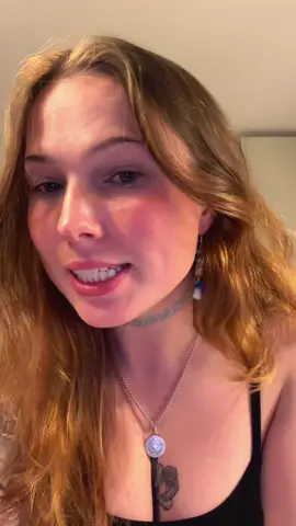 Day 2 of the prettiest thing I’ve seen today!! What’s the prettiest thing you saw today?? #fallleaves #prettiestthingiveseentoday #fall