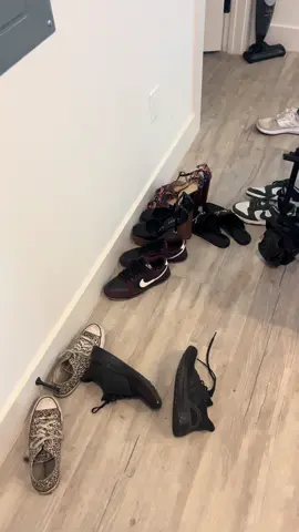 To book or receive a quote text only 832-713-4232 or DM ME ON IG ( in bio) #houstoncleaningservice #houston #dallascleaningservice #CleanTok #cleaningtiktok 