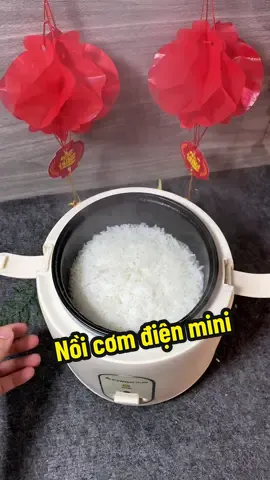 Nồi cơm điện 800ml đang có giá tốt#sanseocunghue #noicomdien #noicomdienmini 