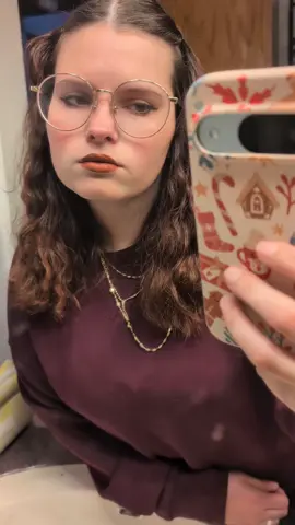 @Maybelline NY liquid lipstick stays on for so long. I love how easy it is to apply. It doesn't budge all day long! I don't feel it while I'm wearing it. #makeup #girlyfeed #makeuplooks 