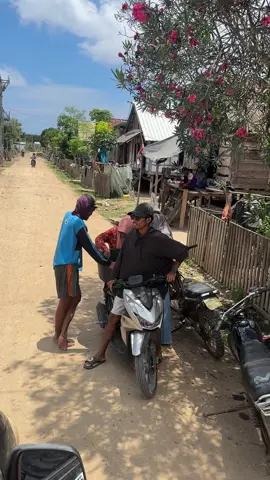 Sa ingge jap susah nami ni ina di ipi lalo ndede kai nggahi ra eli mu😌 #derain