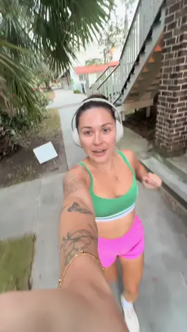 WE ARE SO CLOSE TO RACE DAY YALL!!!! 