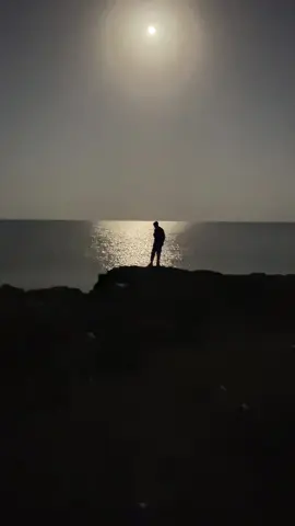 الجرح ارحم !. #اكسبلوررررررر #ضباء #تبوك #هواجيس #بحر #قمرا #ليل 