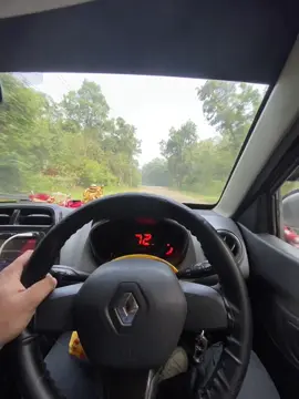 #gadihoinmayaleraauxuvhatvhate #viralvideo #butwalmuser #fyp #