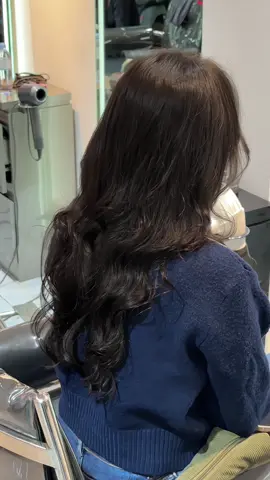 Xoăn lơi & Tóc mỏng & Nhẹ nhàng dễ chăm sóc chị em ạ ✂️#uốntóc #nhuộmtóc #tócxoănđẹp #cắttóc 