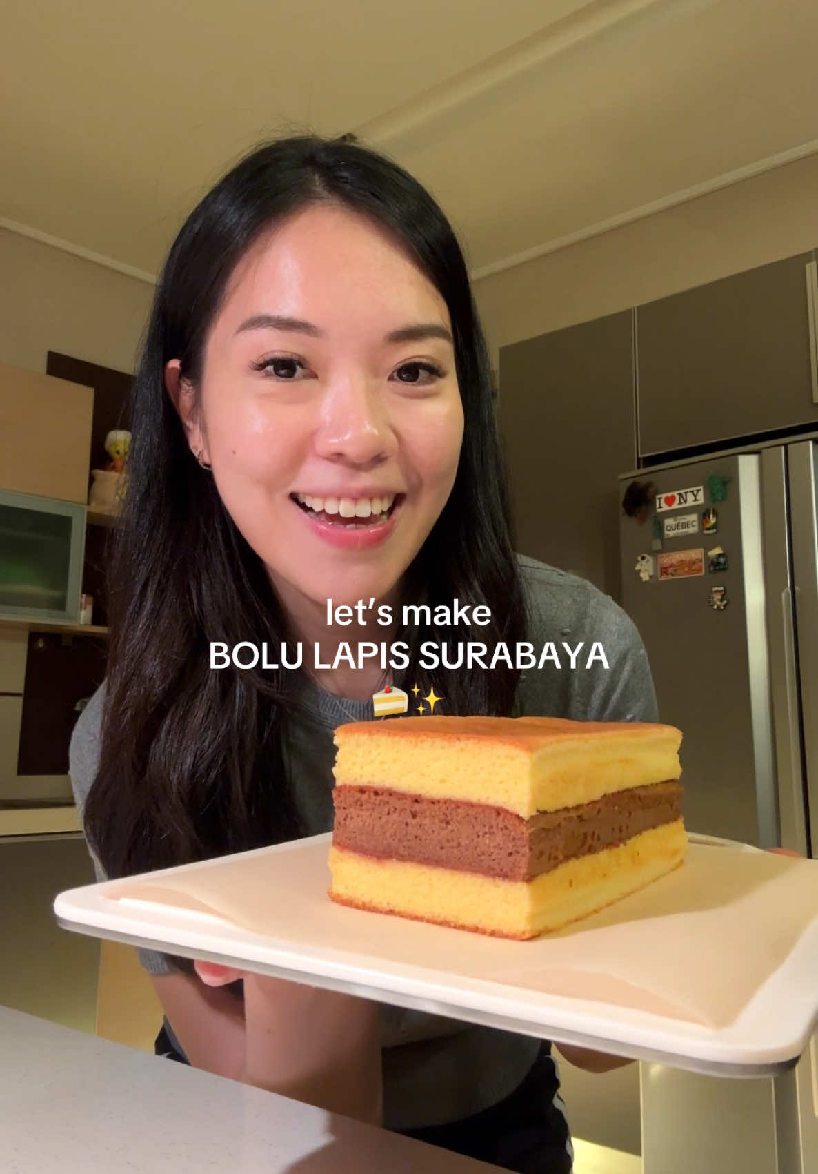let’s make bolu lapis surabaya 🍰✨ bahan: 4 butir telur 55 g gula pasir 8 g SP 15 g susu bubuk 10 g maizena 55 g tepung pro rendah 85 g butter (lelehkan terlebih dahulu dan diamkan sampai suhu ruang) *adonan dibagi menjadi 3, 2 untuk vanilla, 1 coklat  adonan coklat tambahkan: 5-7 g coklat bubuk olesan: selai strawberry panggang pada suhu 180-190°C, selama 18-20 menit