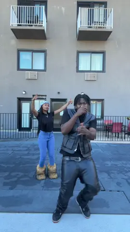 Wait for it 😱 #almightyarcher #dance @Venus Monee 