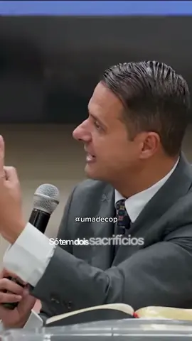 Só tem 2 sacrifícios vivos na Bíblia… #deusefiel #cristãotiktok #palavradedeus #umadecop #louvor 