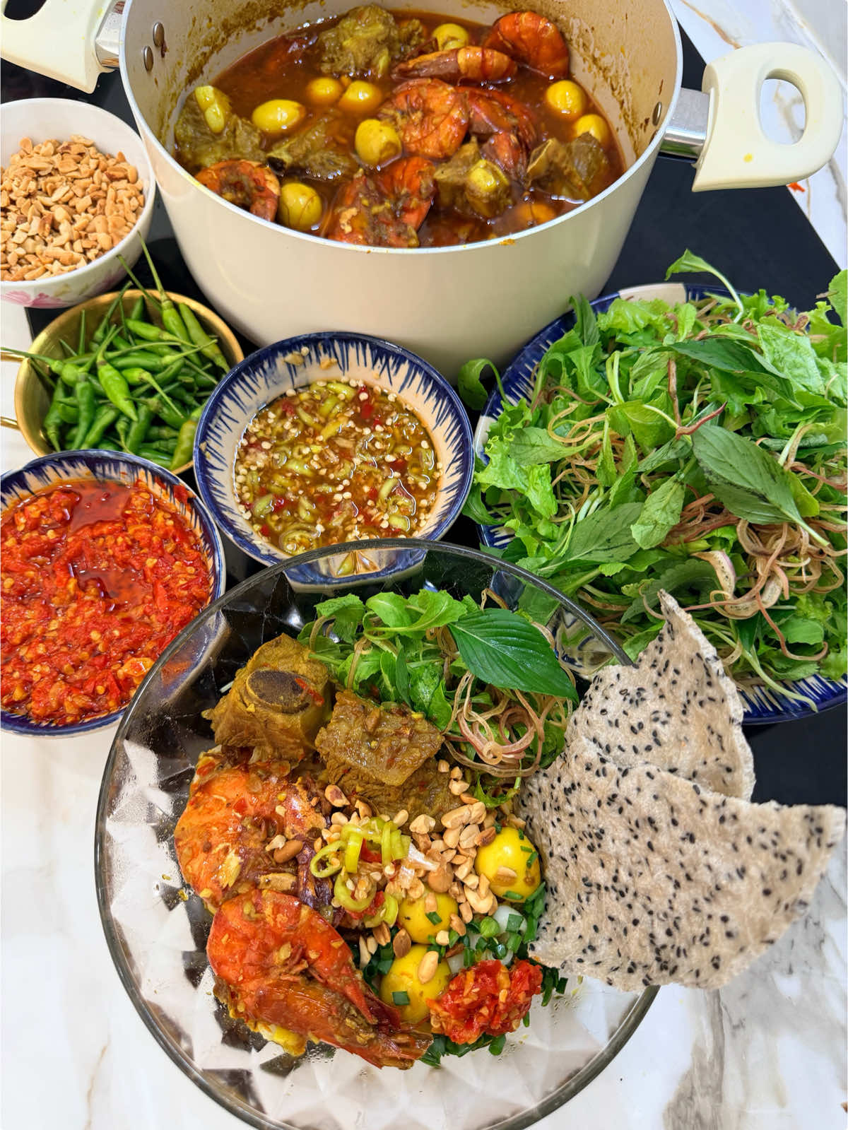 Mì Quảng – Tô mì quê hương đậm vị xứ Quảng 🌾#sonthichnauan #monngonmoingay #comnha #miquang