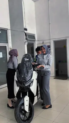 Nmax Neo putih🤩 #yamahaindonesia #yamahaipuh @Yamaha Thamrin Brothers Ipuh @Yamaha Indonesia 
