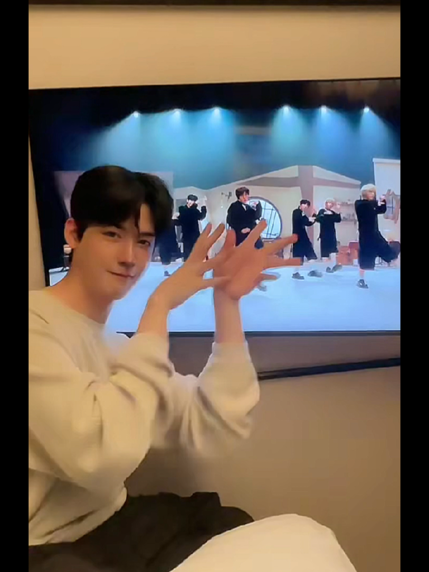 pov: what if Dori joins the kpop group?| ❄️🩵Dori🩵❄️ #Dori #family #kpop #fyp 