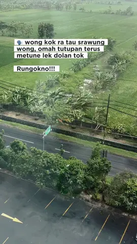 Sekaline metu dilokne 🙈🙈 #muluttetangga #story #viral #fyppppppppppppppppppppppp #tren 