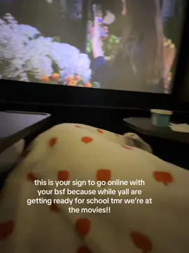 @🫥🫥.  yayy EDIT: i want to make one thing very clear. online school is not for everybody. and there are certain things that can be issues if not approached correctly. #onlineschool #foryoupage #blowthisup #bsf