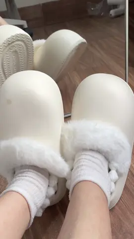 Ấmmm chân#viral #tiktok #xh #thoitrang 