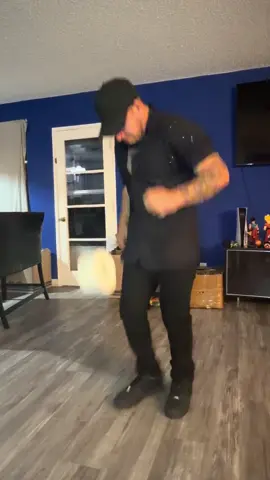 Ya estamos mas que listos🥳🥳 @Carlos_Eduardo_Espina @Chicoruizzz LEARN MF 🍀🔥🦁 @El Lobo 🐺 @PVRoofer @ZAMU @HTOWNCUHZ #comotoyperro 