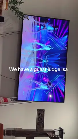 Petition for Isa and Adriano to go to the dwts tour they’re loving #dancingwiththestars #ryleearnold #fyp #robertirwin #viral 