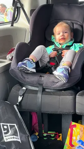 We were having chips and waiting for my mom and sister to come out of store LOL #globaldevelopmentdelay #autism #lennoxgastautsyndrome #mildcp #adhd 