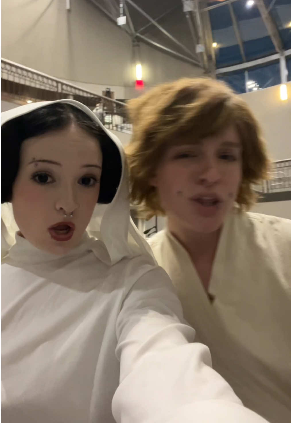 Who’s got the high ground now Ben? #starwars #cosplay #princessleia #lukeskywalker #cincinnaticomicexpo #skywalker 