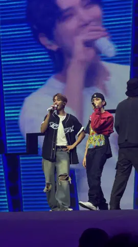 why is no one talking about this moment 🥲 #dk #vernon #seventeen #carat #20