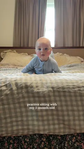why do they fall in slow motion 🥲😂 #babiesoftiktok #MomsofTikTok #firsttimemom #5monthold #babymilestones 