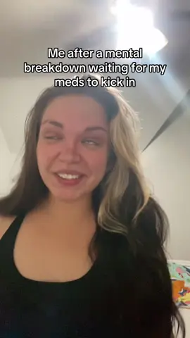 Cracked my phone camera but everything is fineeee🤣🤣🤣#fyp 