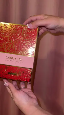 Carolina Herrera Blush Bowtastic collection 2025. It smell so good #carolinahererragoodgirl 