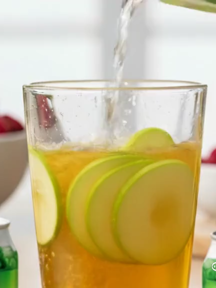 hongtai_intertech Apple Vineger 🍏 พร้อมส่ง!! ลดราคา 1 กระป๋อง เหลือ 35 บาท (จากปกติ 70 บาท) น้ำส้มสายชูหมักจากแอปเปิ้ลเขียว รสเปรี้ยวซ่า อมหวาน กลิ่นหอมสดชื่น ขนาด 330 ml ช่วยย่อยอาหาร แก้ท้องอืด ท้องเฟ้อ ช่วยลดน้ำหนักได้ดี และประโยชน์อีกมากมาย #น้ําส้มสายชูหมักจากแอปเปิ้ล #แอปเปิ้ลไซเดอร์ #น้ำแอปเปิ้ลหมัก #น้ำส้มสายชูหมัก #หงไท่อินเตอร์เทค