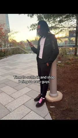 It’s getting to cold to be easy #fyp #phillytiktok #viral #templeuniversity #wlw 